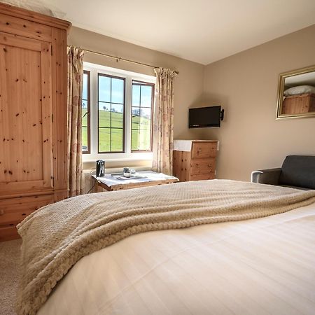 Pardon Hill Farm B&B Cheltenham Exterior photo