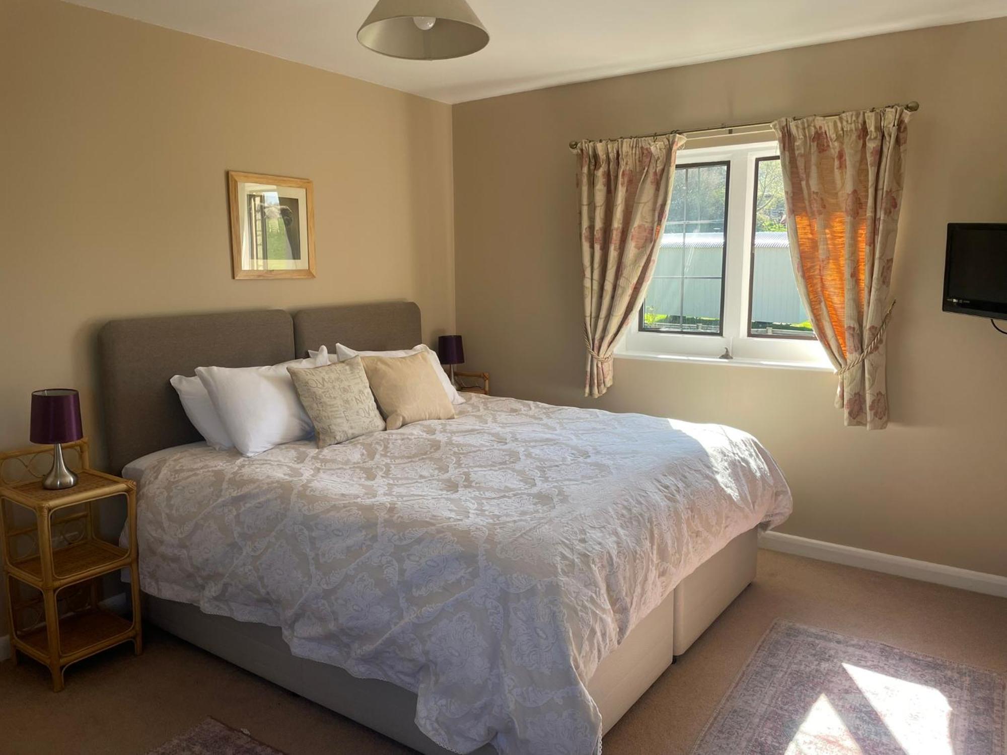Pardon Hill Farm B&B Cheltenham Exterior photo